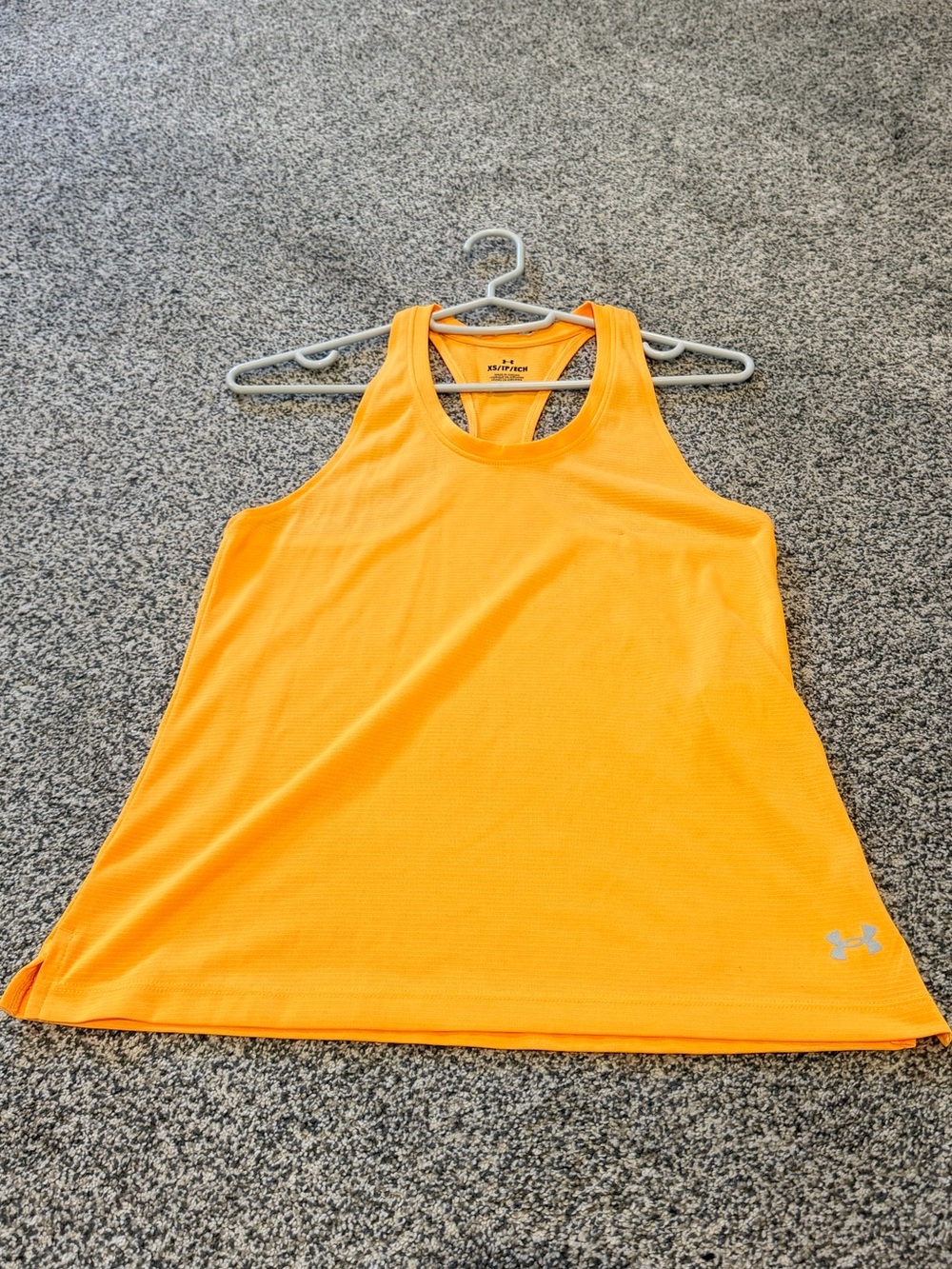 Under Armour Women's Bright Orange Racerback Tank Size XS